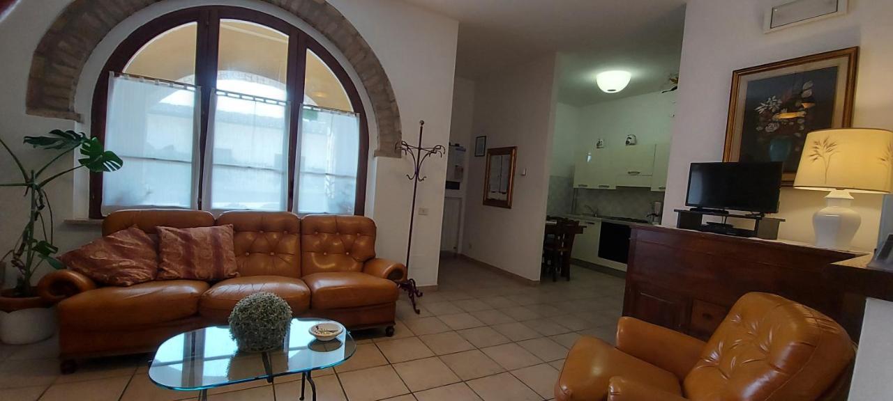 Agriturismo Il Colle Сиена Екстериор снимка