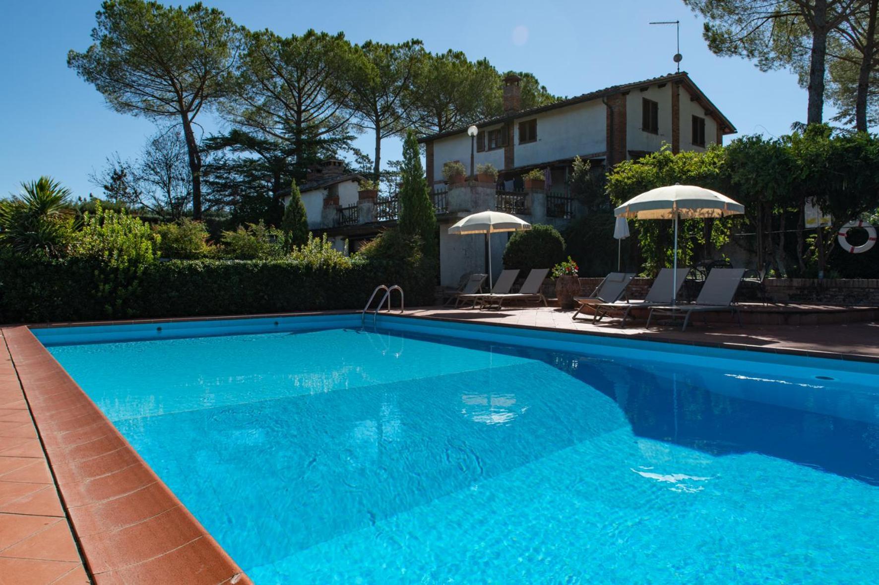 Agriturismo Il Colle Сиена Екстериор снимка