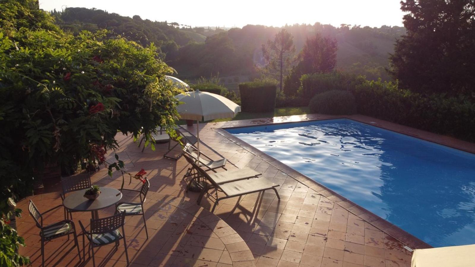 Agriturismo Il Colle Сиена Екстериор снимка